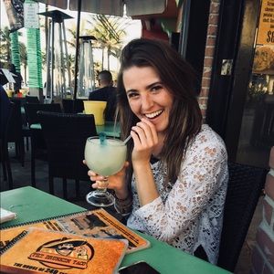 Meet your Posher, Alexandra